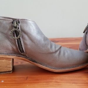 Fiorentini+Baker silver gray booties IT38